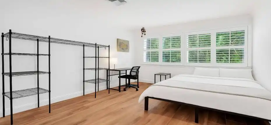 img_f819f099-3cf0-47e4-b04f-7d743814c048