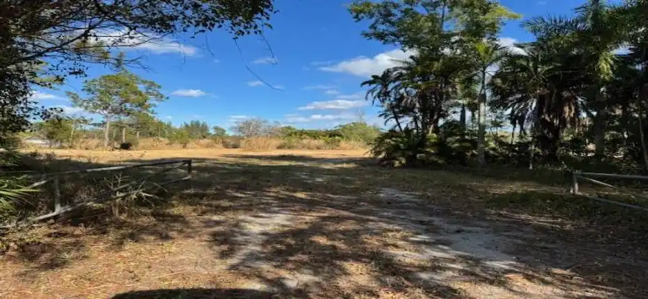 09_3852_161st_Terrac_N9_mls