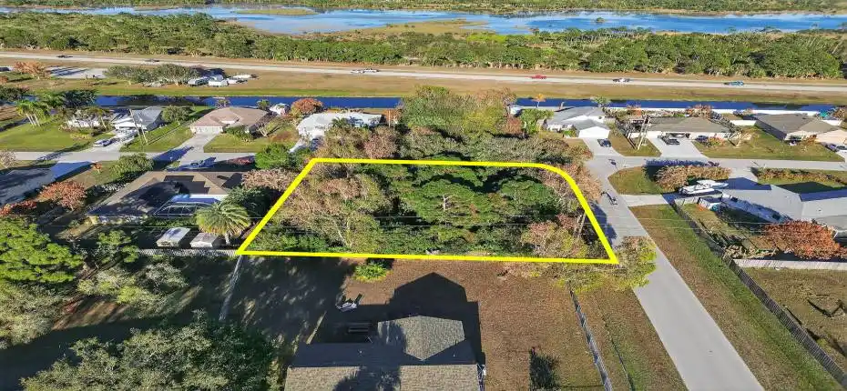 1898SENButtonwoodDrAerials(6)a