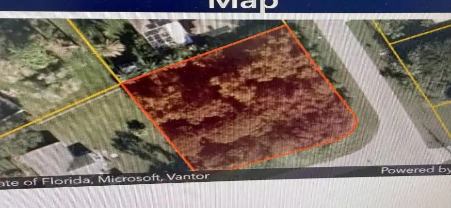 1898SENButtonwoodDrAerials(2)