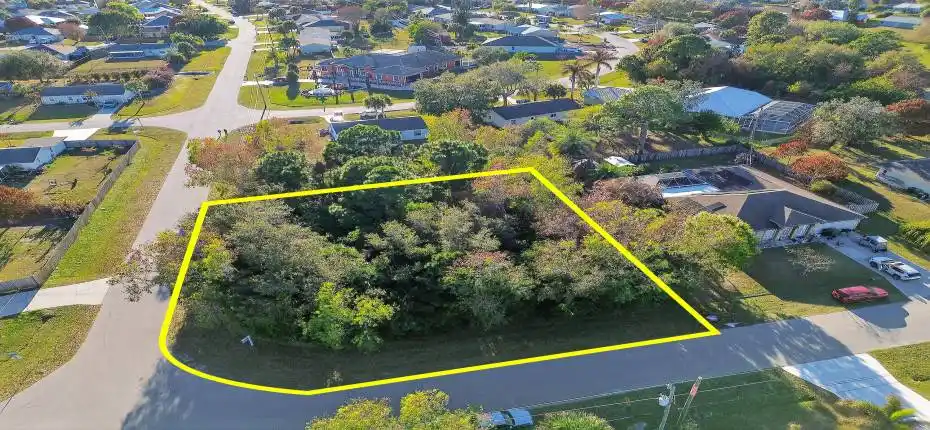 1898SENButtonwoodDrAerials(2)a