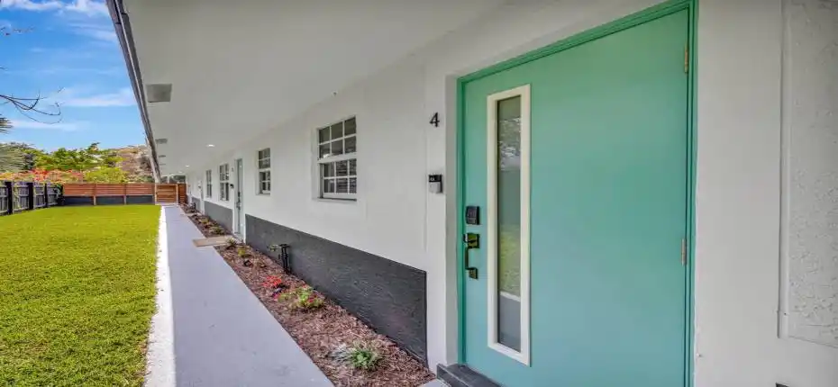 12-web-or-mls-699A4770