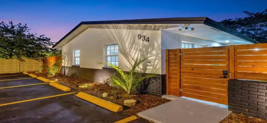 63-web-or-mls-699A3112