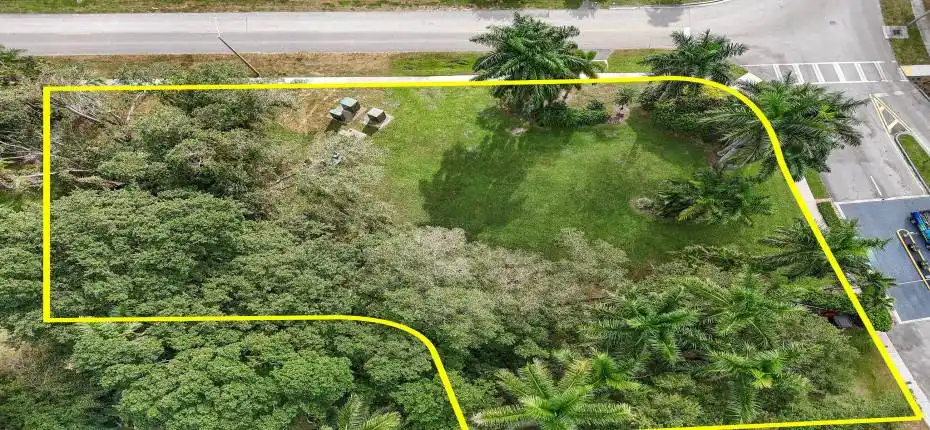 1617EmbassyDrAerials(18)a