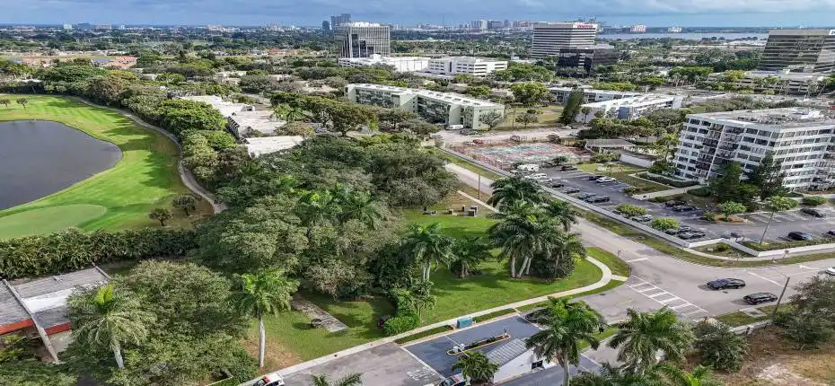 1617EmbassyDrAerials(3)