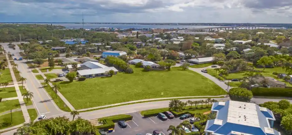 943 NW Spruce Ridge Dr Stuart-large-003-