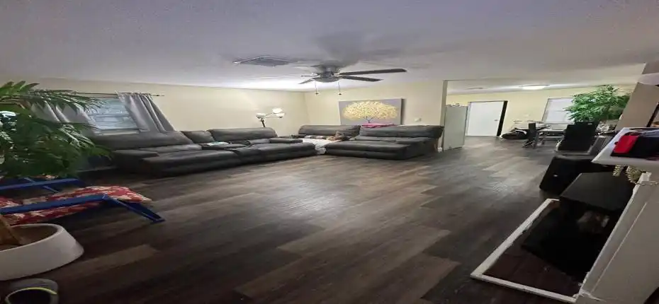 75743066-b7ff-40d9-aa7b-19e9b24d67d8