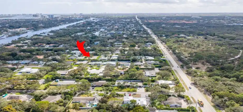 2417countryoaklane-10