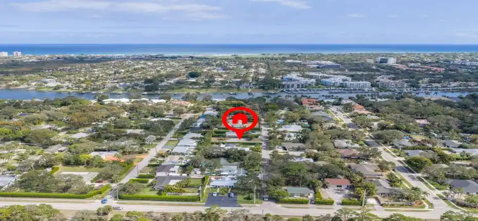 2417countryoaklane-7