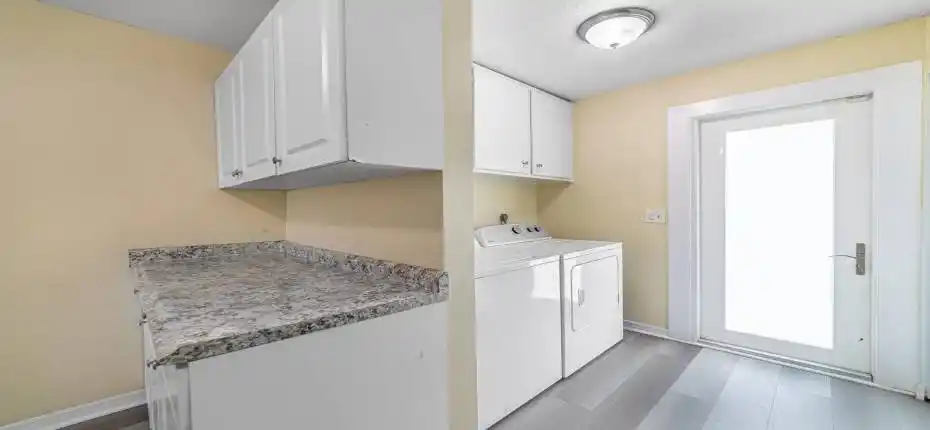 Unit1-Kitchen-Laundry