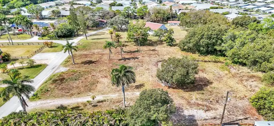 5165 Horseshoe Cir N, West Palm Beach -1