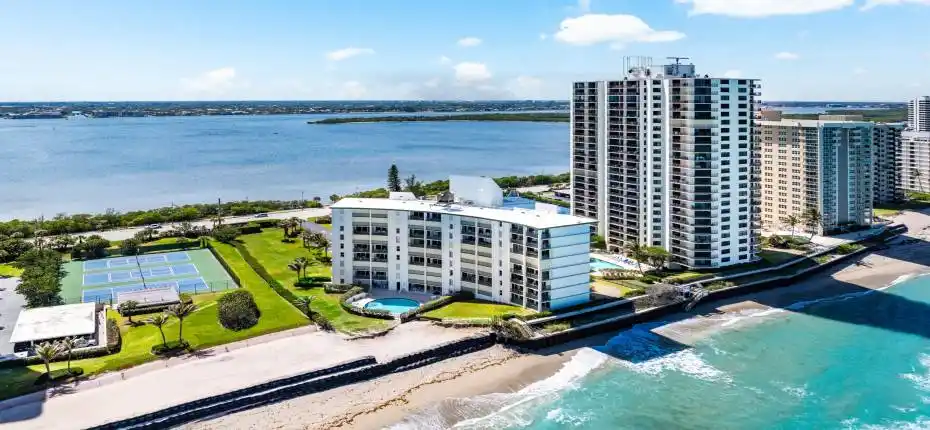 007-5400NorthOceanDrive-RivieraBeach-FL-