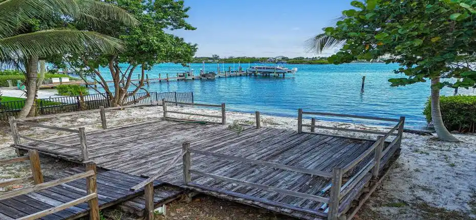 114WRiversideDrAerials(14)a