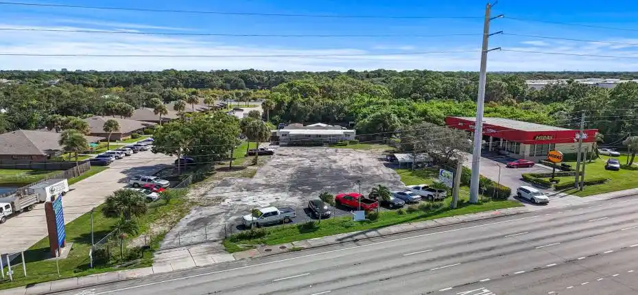 17_DJI_20250930113533_0070_D