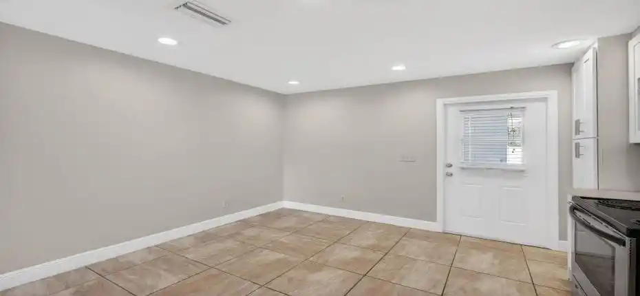 6253 Francis Street - East