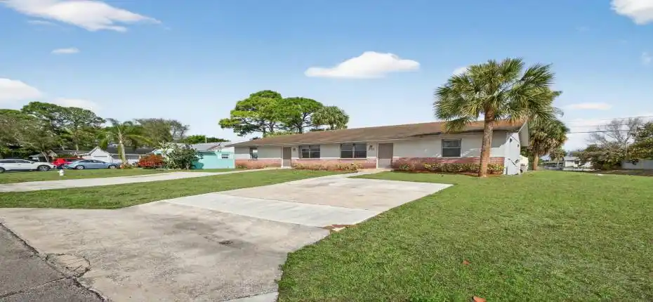 6253 Francis Street - East