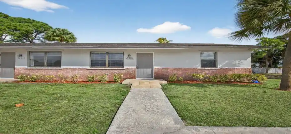 6253 Francis Street - East